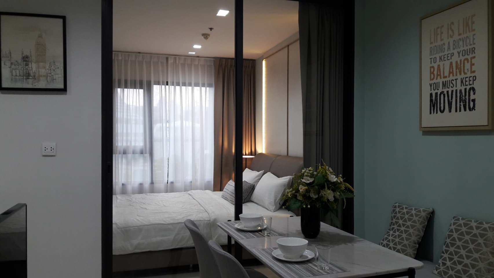 1621 – 101_living_room.jpg