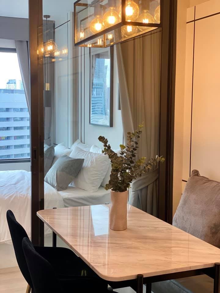 1627 – 201_bedroom.jpg