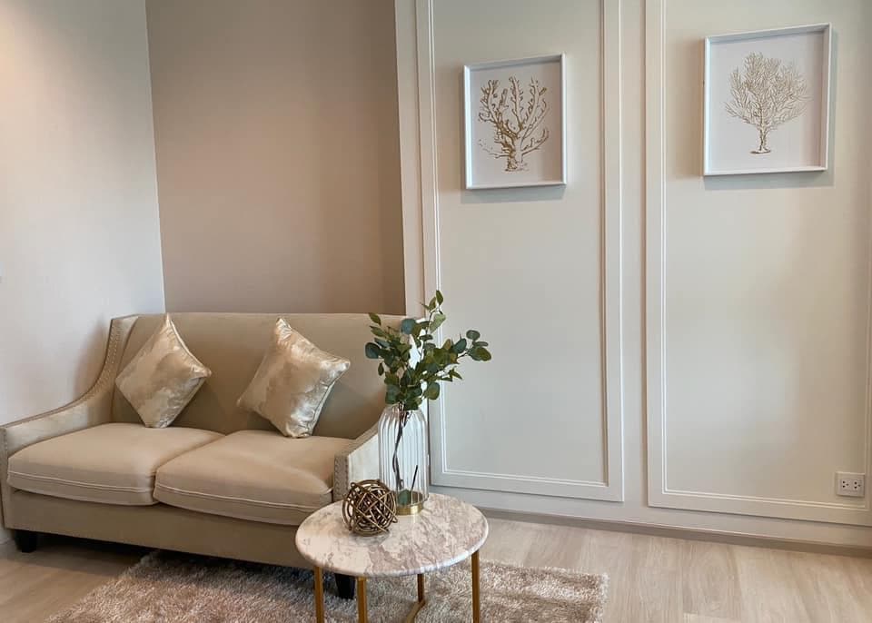 1630 – 104_living_room.jpg