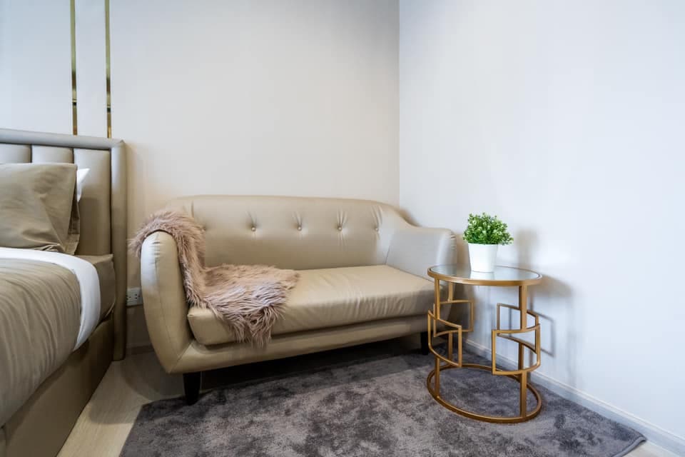 1631 – 104_living_room.jpg