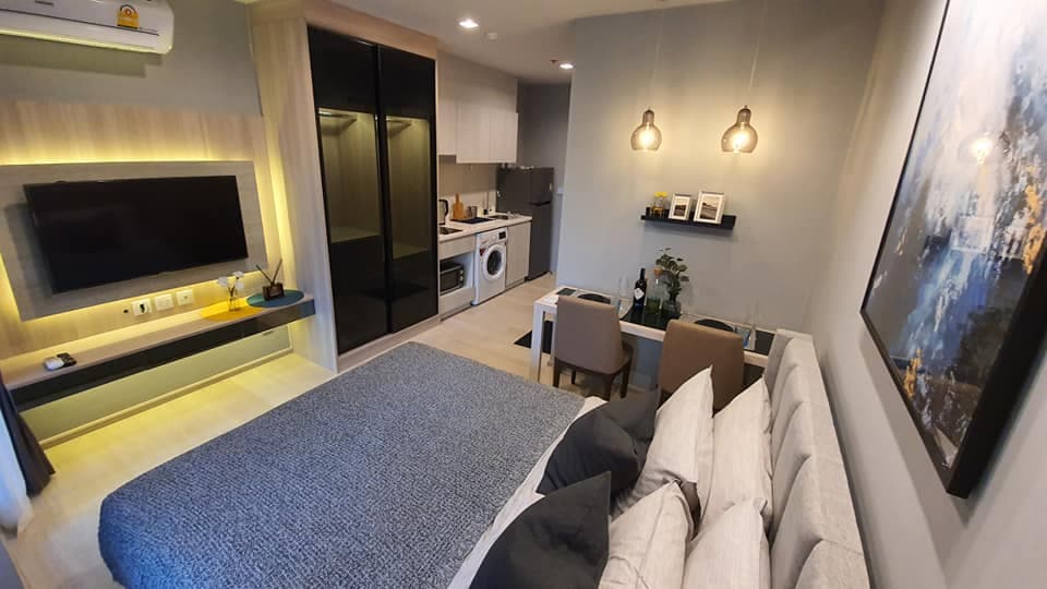 1637 – 102_living_room.jpg