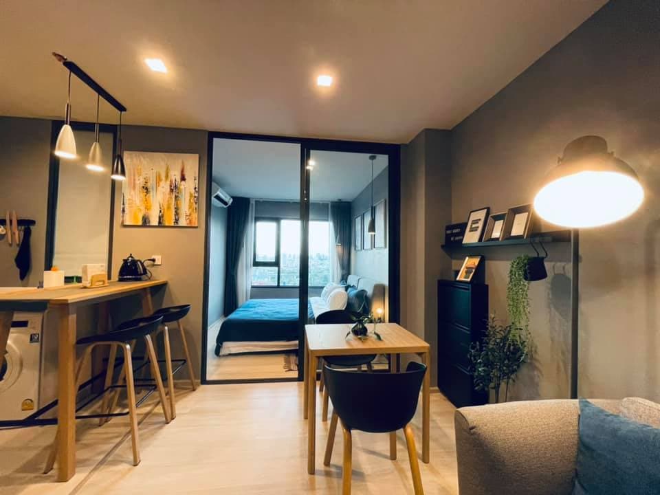 1640 – 101_living_room.jpg