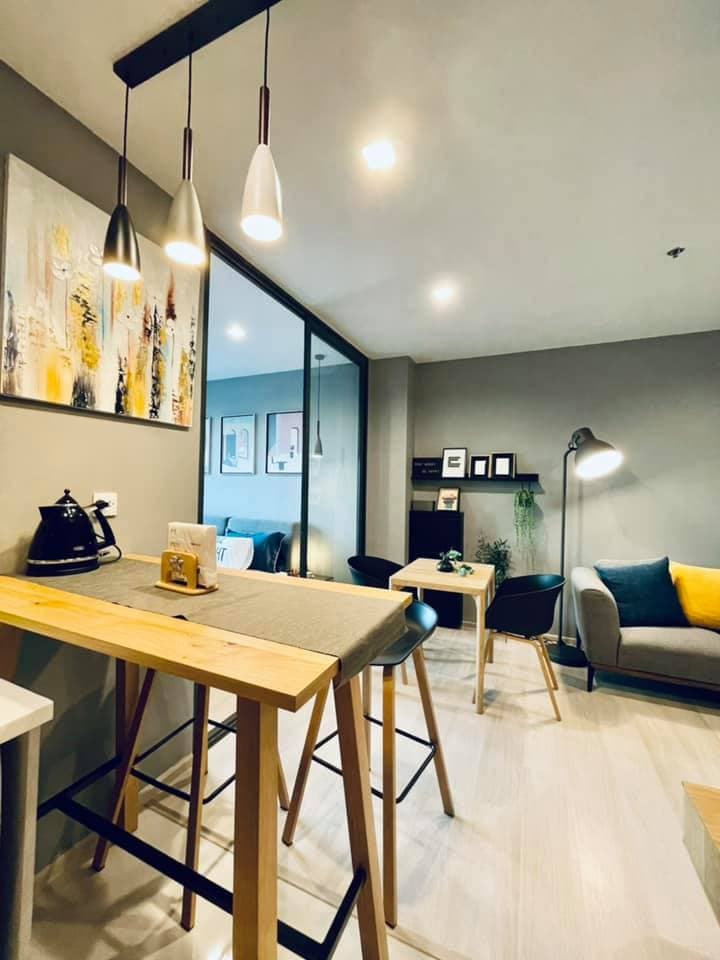 1640 – 105_living_room.jpg