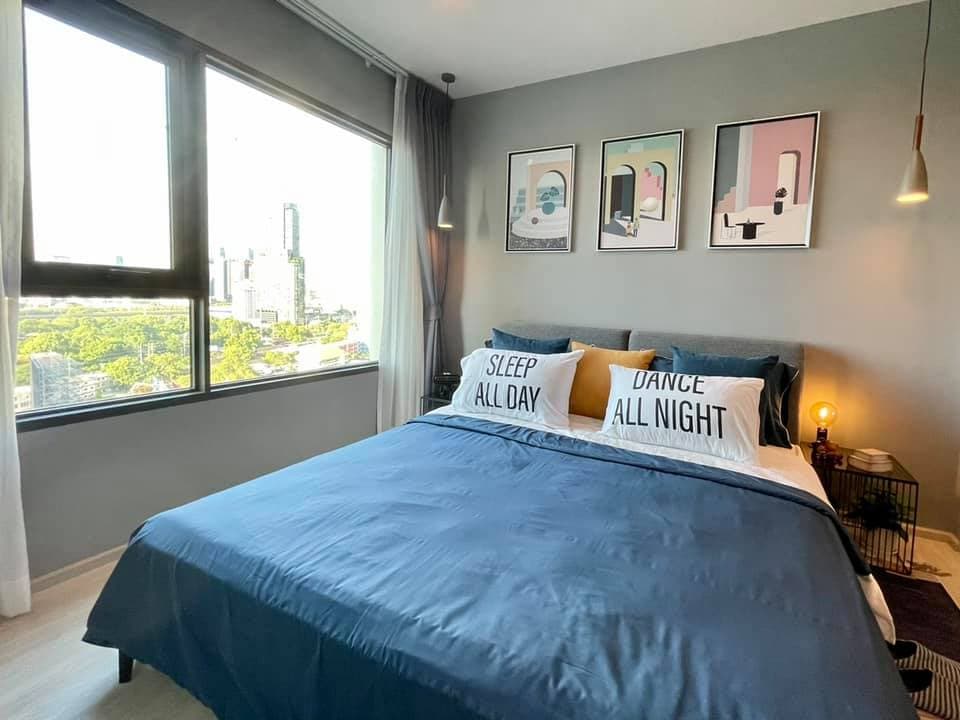 1640 – 202_bedroom.jpg