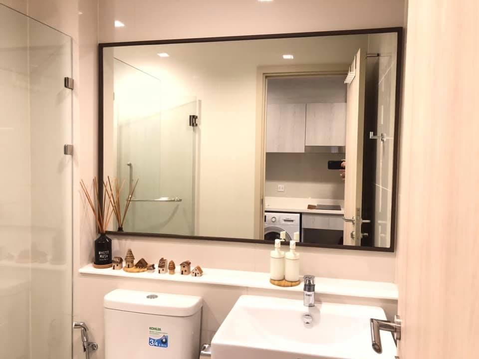 1647 – 301_bathroom.jpg