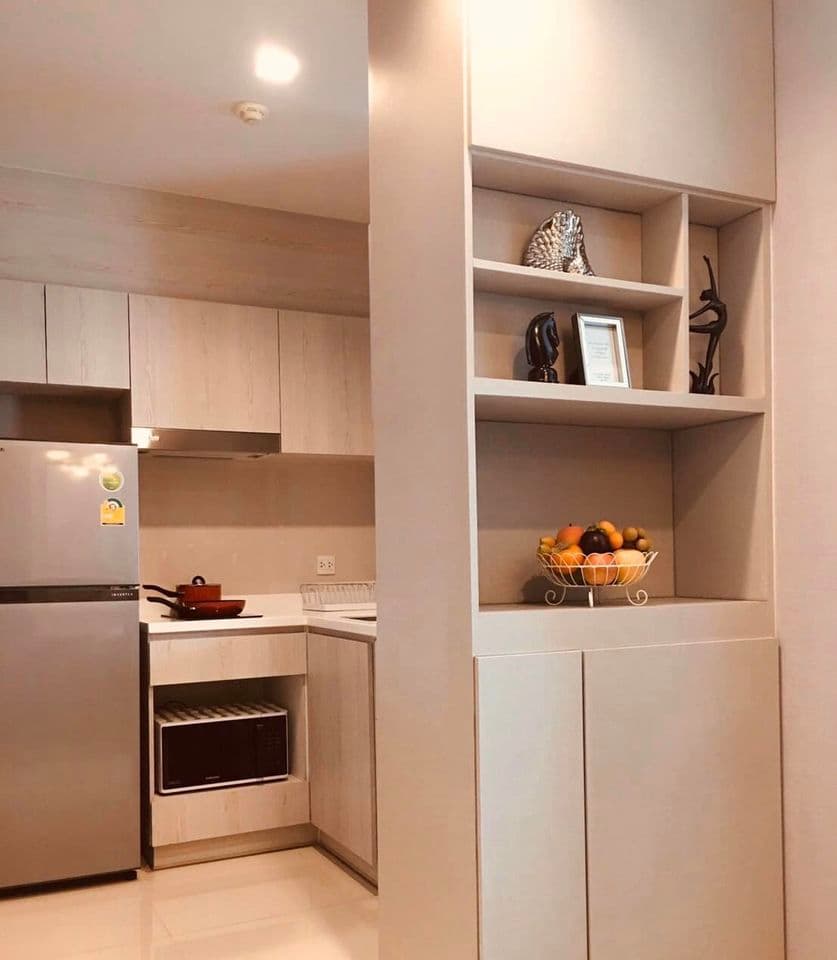 1649 – 402_kitchen.jpg