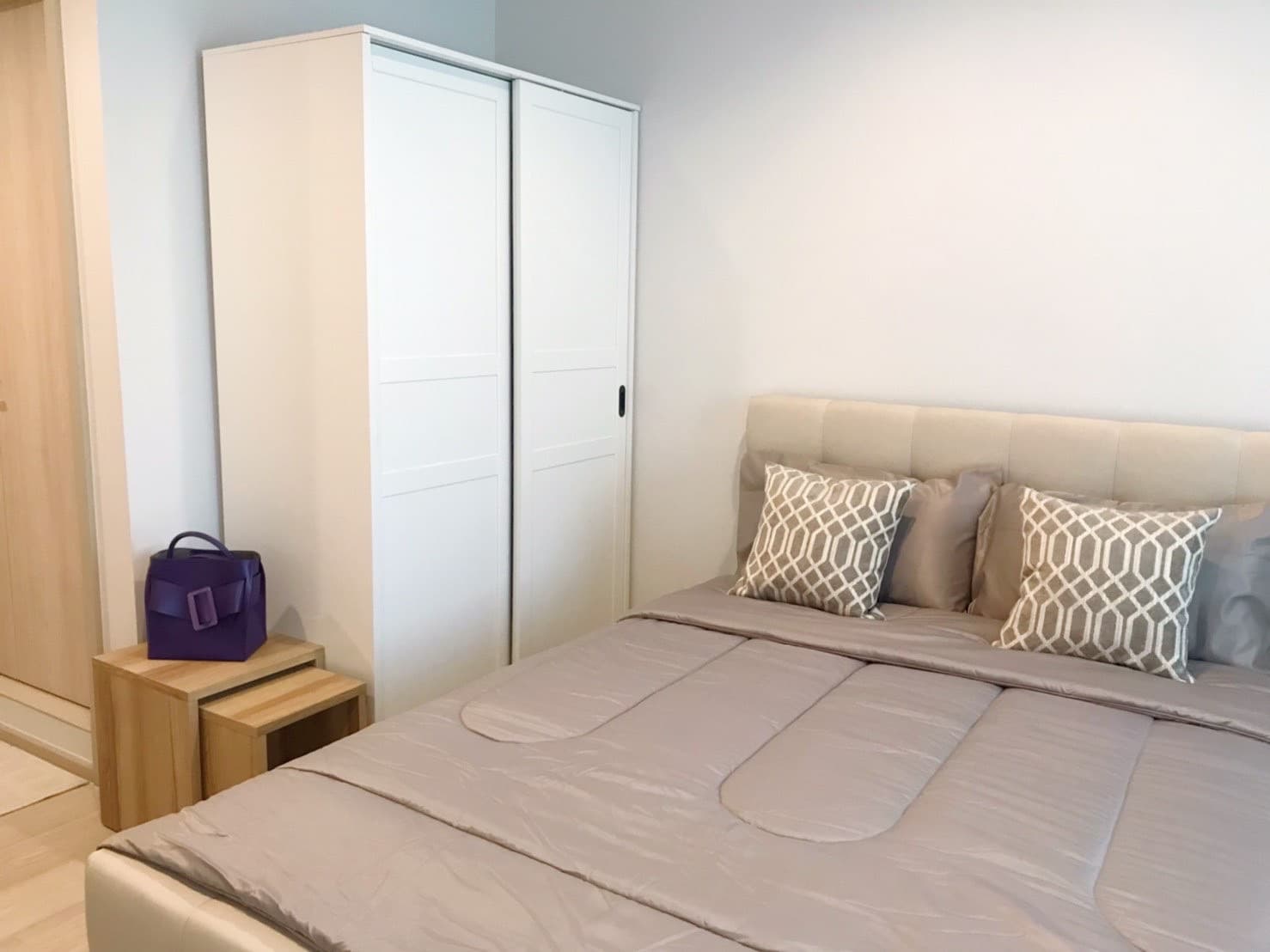 1652 – 201_bedroom.jpg