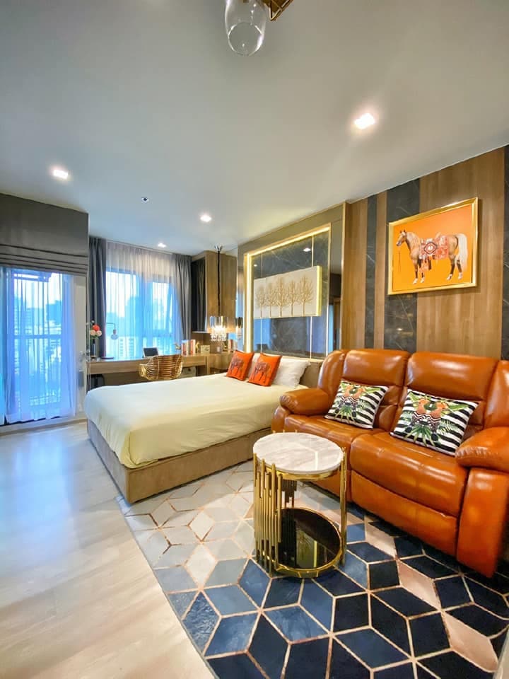 1653 – 101_living_room.jpg