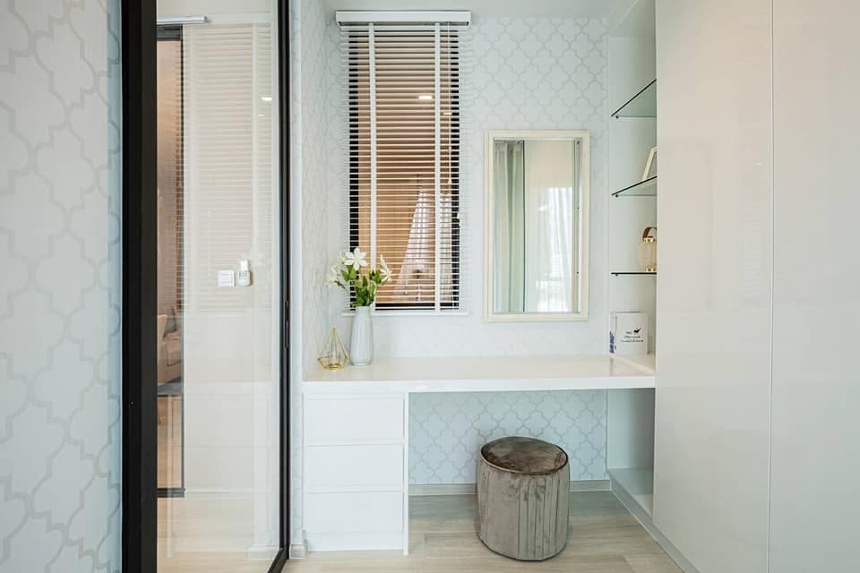 1659 – 301_bathroom.jpg