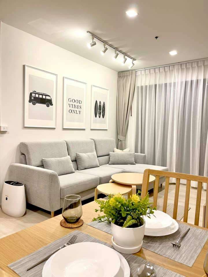 1663 – 104_living_room.jpg