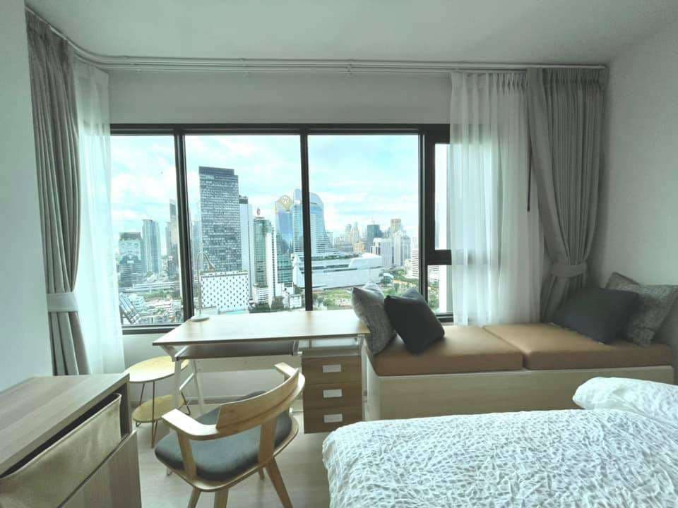 1663 – 202_bedroom.jpg