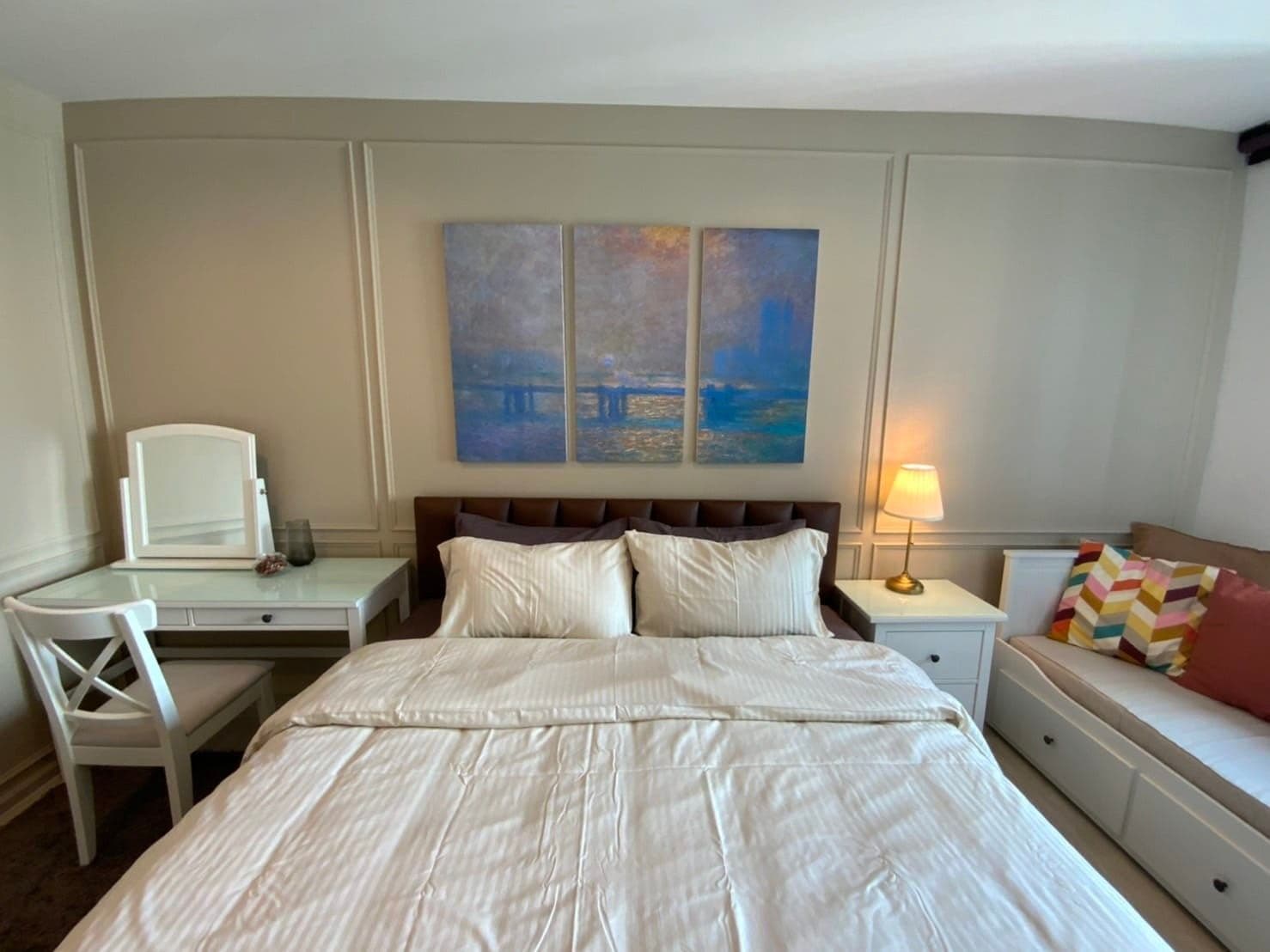 1664 – 204_bedroom.jpg