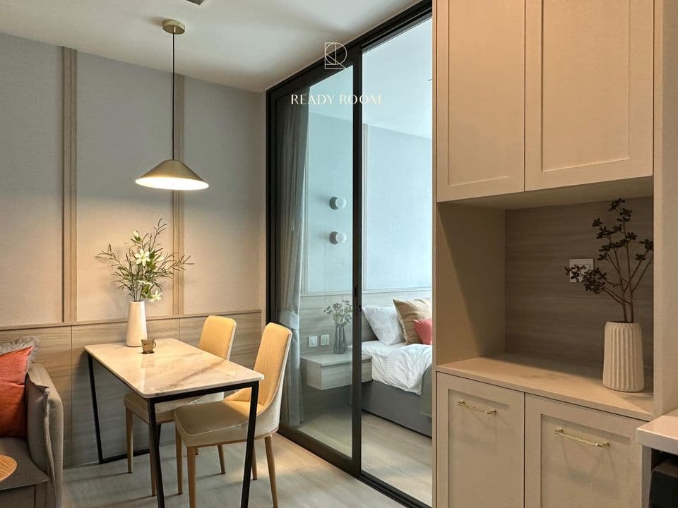 1671 – 104_living_room.jpg