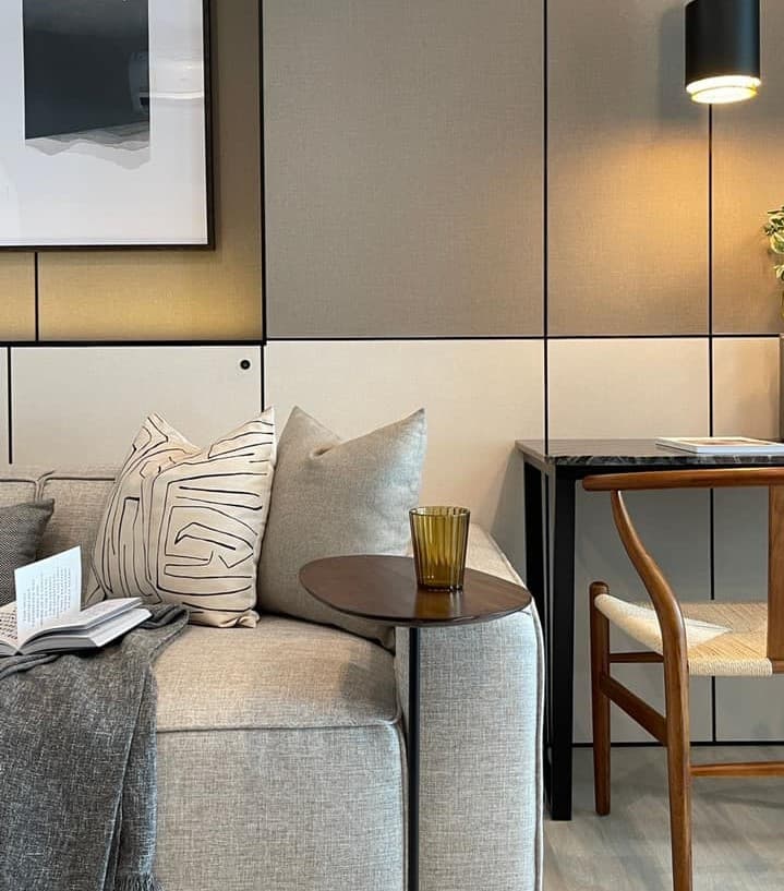 1672 – 102_living_room.jpg