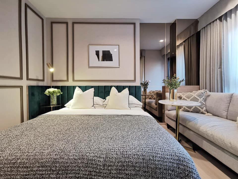 1676 – 104_living_room.jpg