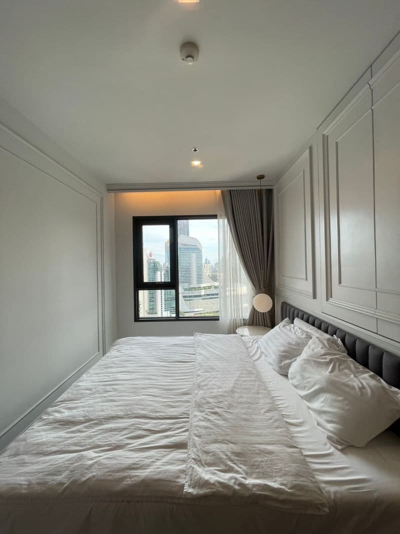 1984 – 204_bedroom.jpg