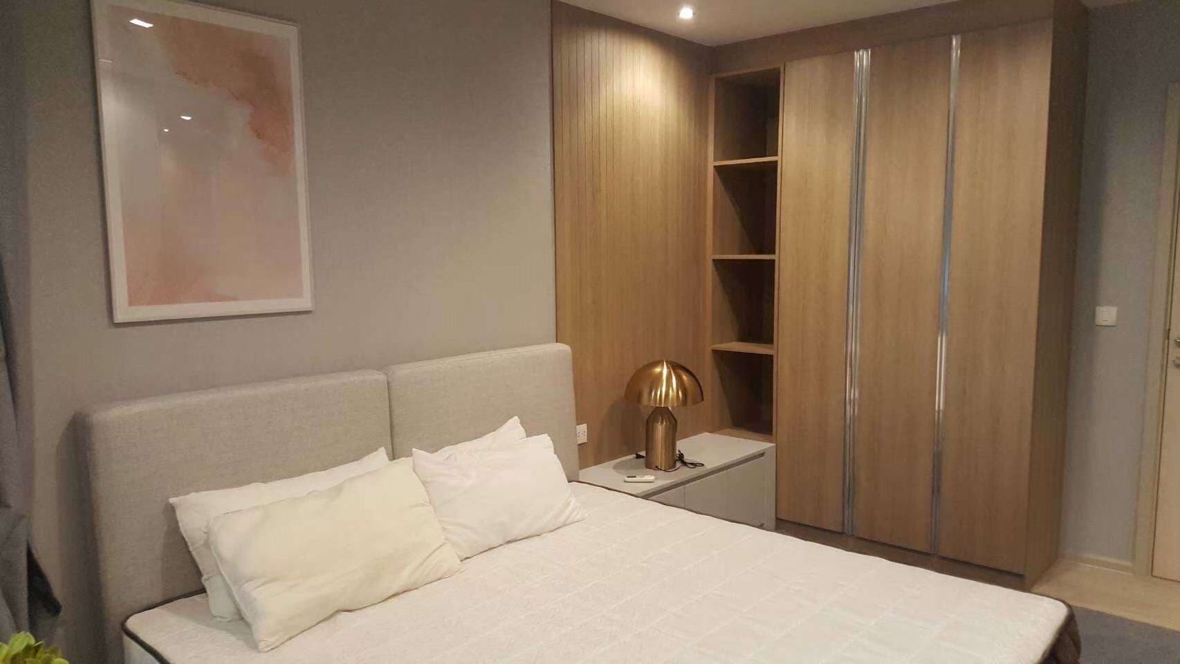 1985 – 201_bedroom.jpg