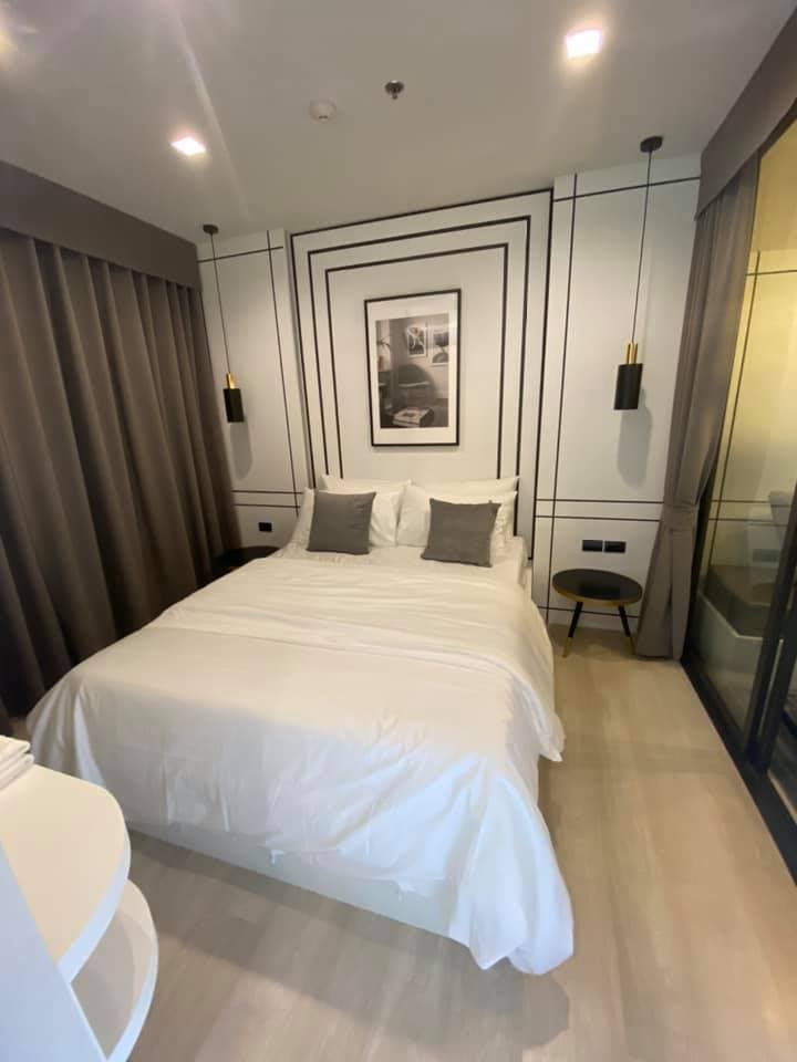 1989 – 201_bedroom.jpg